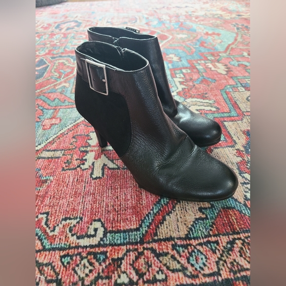 Naturalizer Booties Size 8 - Picture 4 of 11